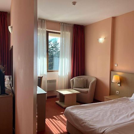 Hotel Orpheus - Casino And Spa Pamporovo Ngoại thất bức ảnh