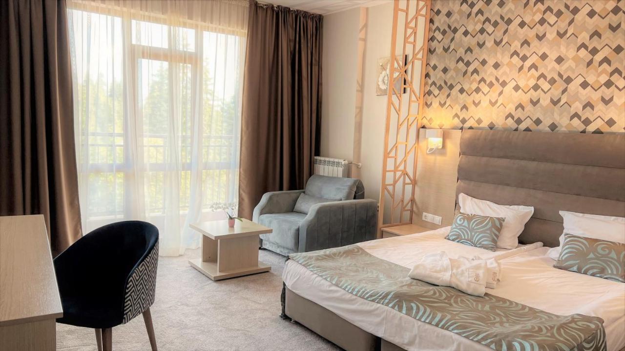 Hotel Orpheus - Casino And Spa Pamporovo Ngoại thất bức ảnh