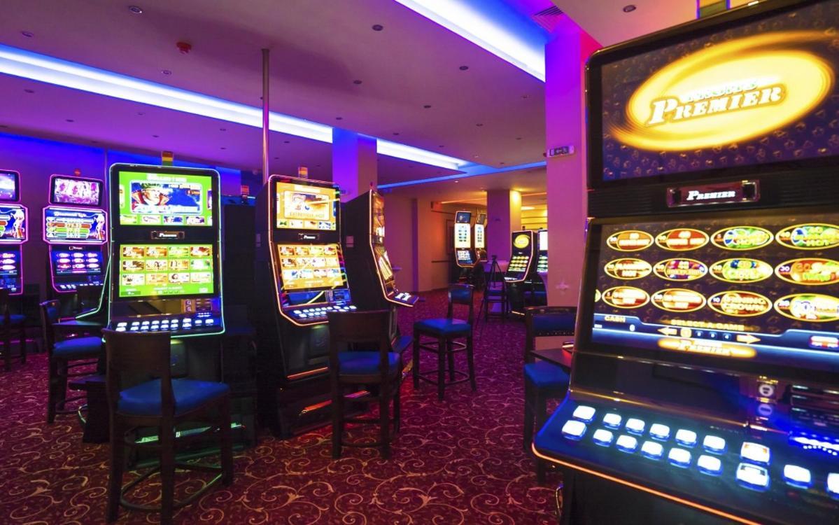 Hotel Orpheus - Casino And Spa Pamporovo Ngoại thất bức ảnh