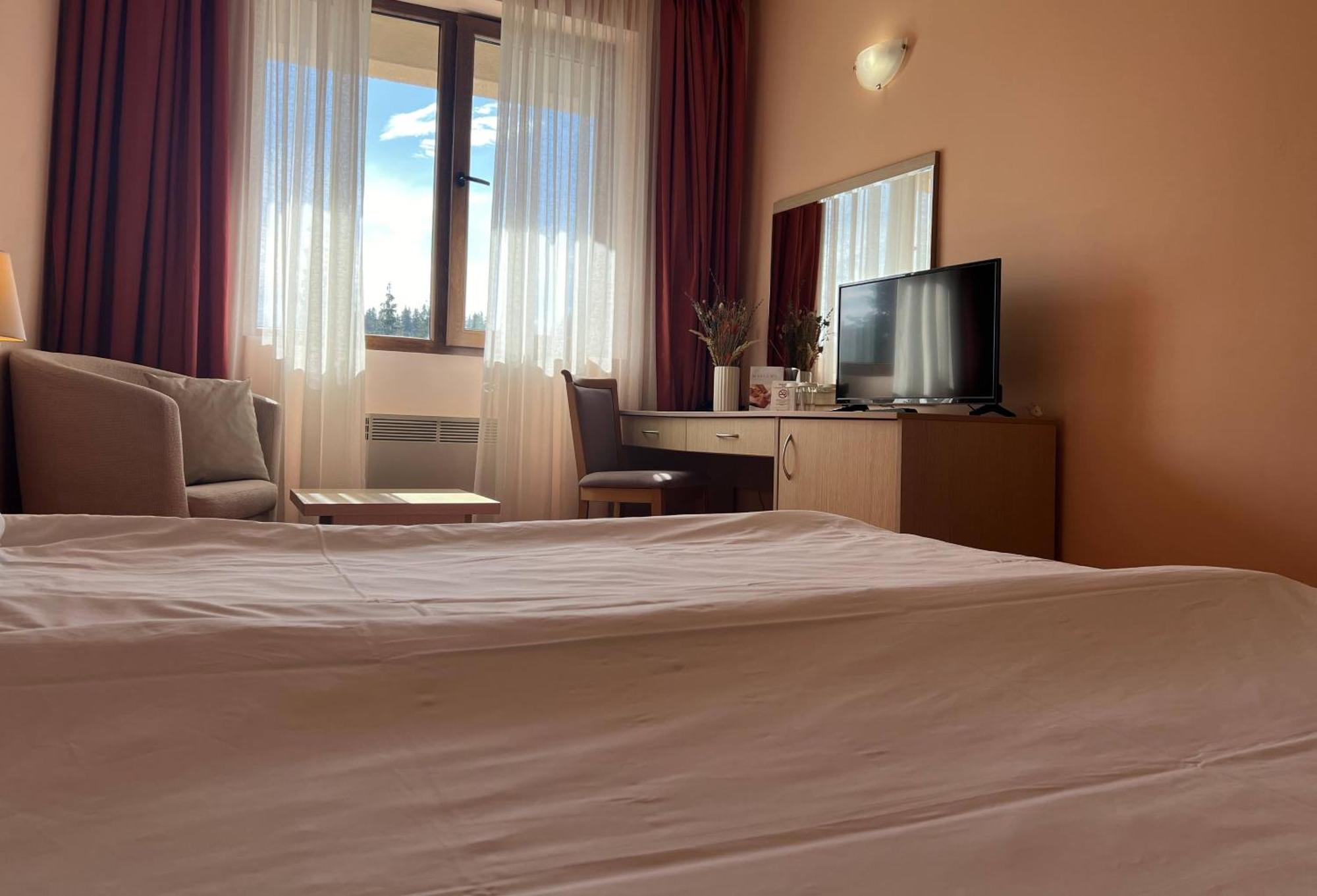 Hotel Orpheus - Casino And Spa Pamporovo Ngoại thất bức ảnh